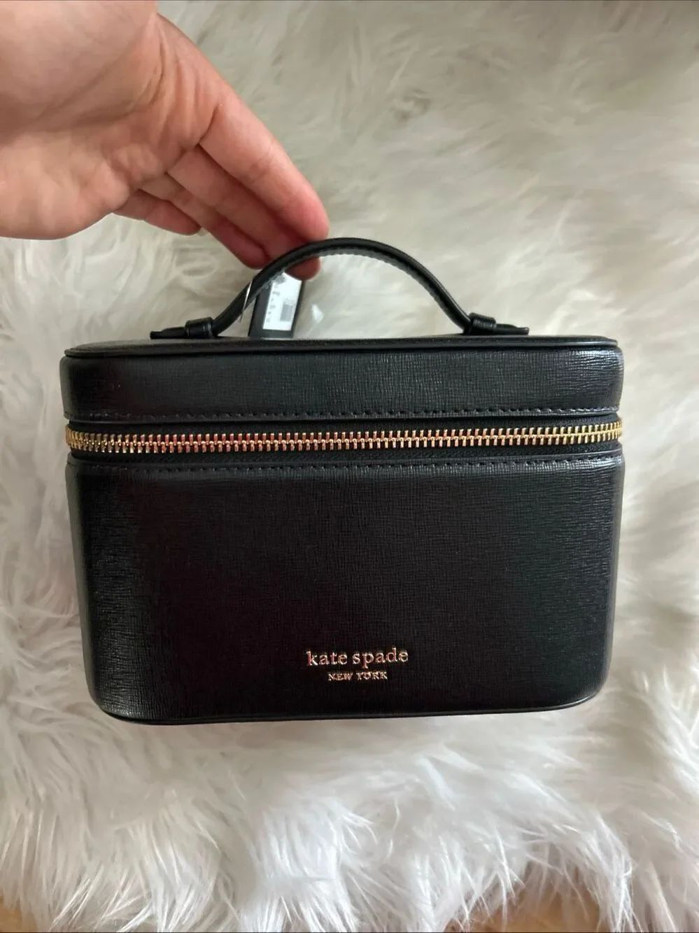 Kate Spade New York black make up case Devin Saffiano Leather Vanity Kit gold ha